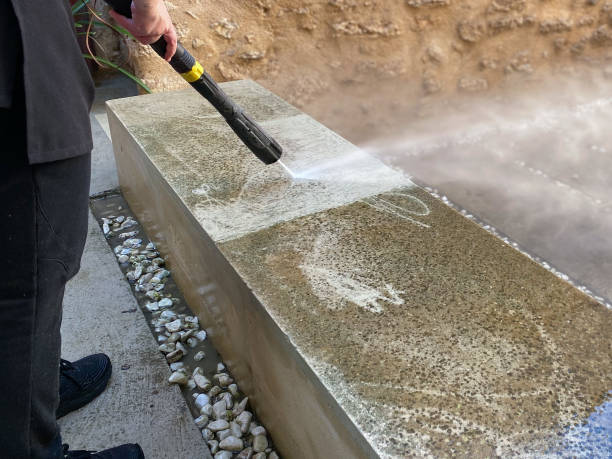 Best Deck Pressure Washing  in Bushnell, IL